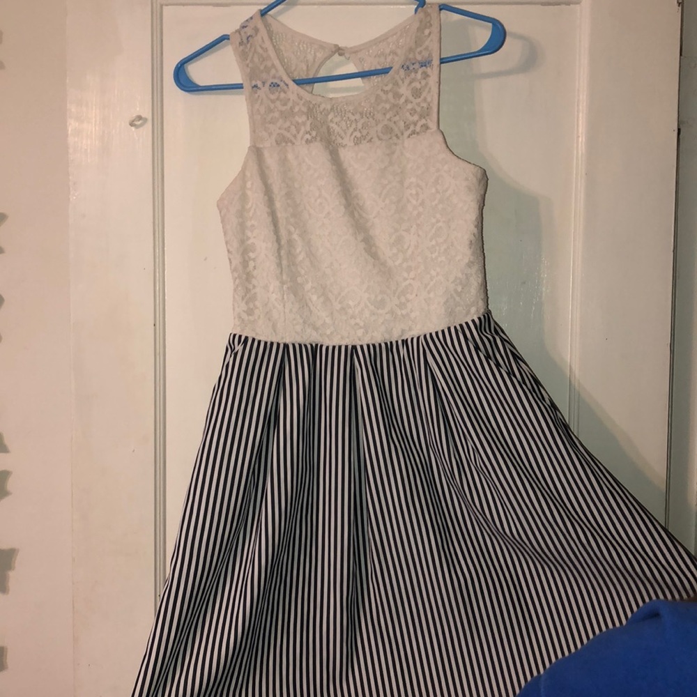 lace dress size nine